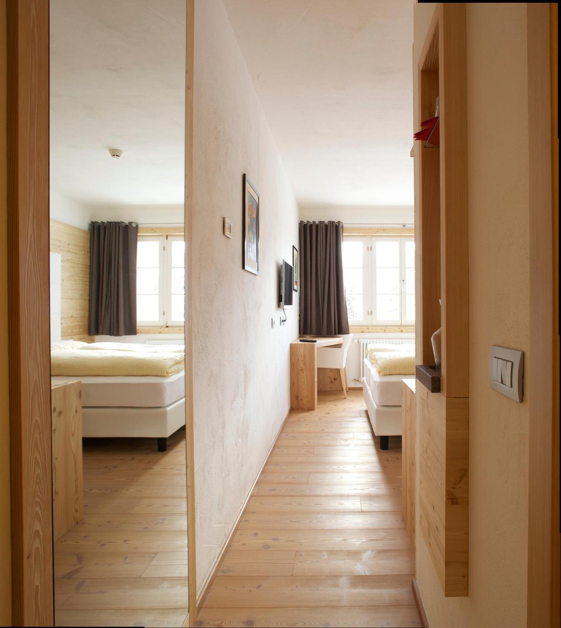 Hotel Costabella ปาสโซซานเพลเลกริโน ภายนอก รูปภาพ