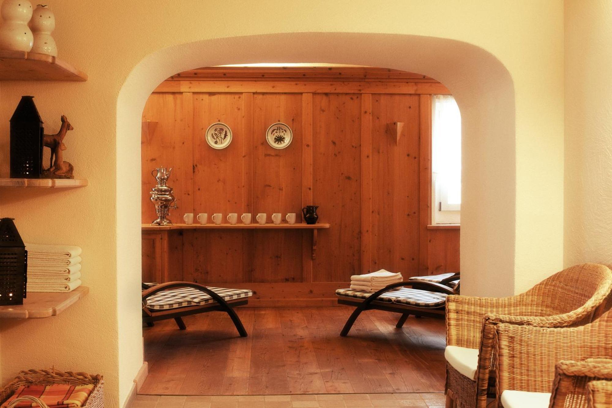 Hotel Costabella ปาสโซซานเพลเลกริโน ภายนอก รูปภาพ