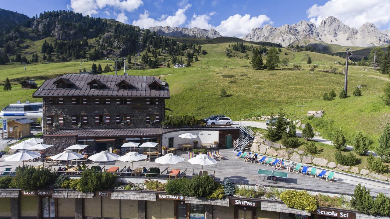 Hotel Costabella ปาสโซซานเพลเลกริโน ภายนอก รูปภาพ