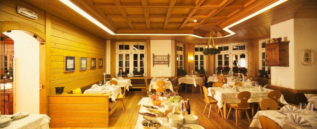 Hotel Costabella ปาสโซซานเพลเลกริโน ภายนอก รูปภาพ